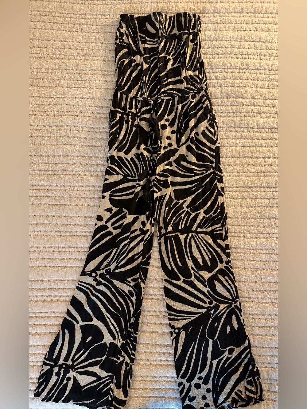 Elan Rio Strapless Jumpsuit in black and off white tropical print